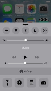Press the Wi-Fi icon to turn the function on or off.